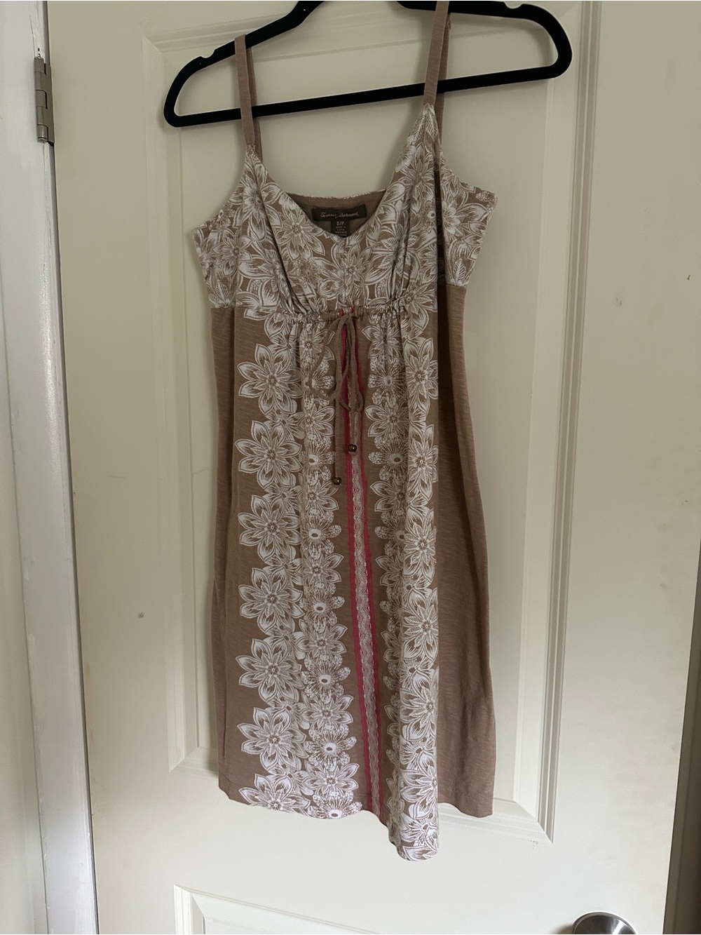 Tommy Bahama Beige Dress with White Floral Trim and Pink Stripe